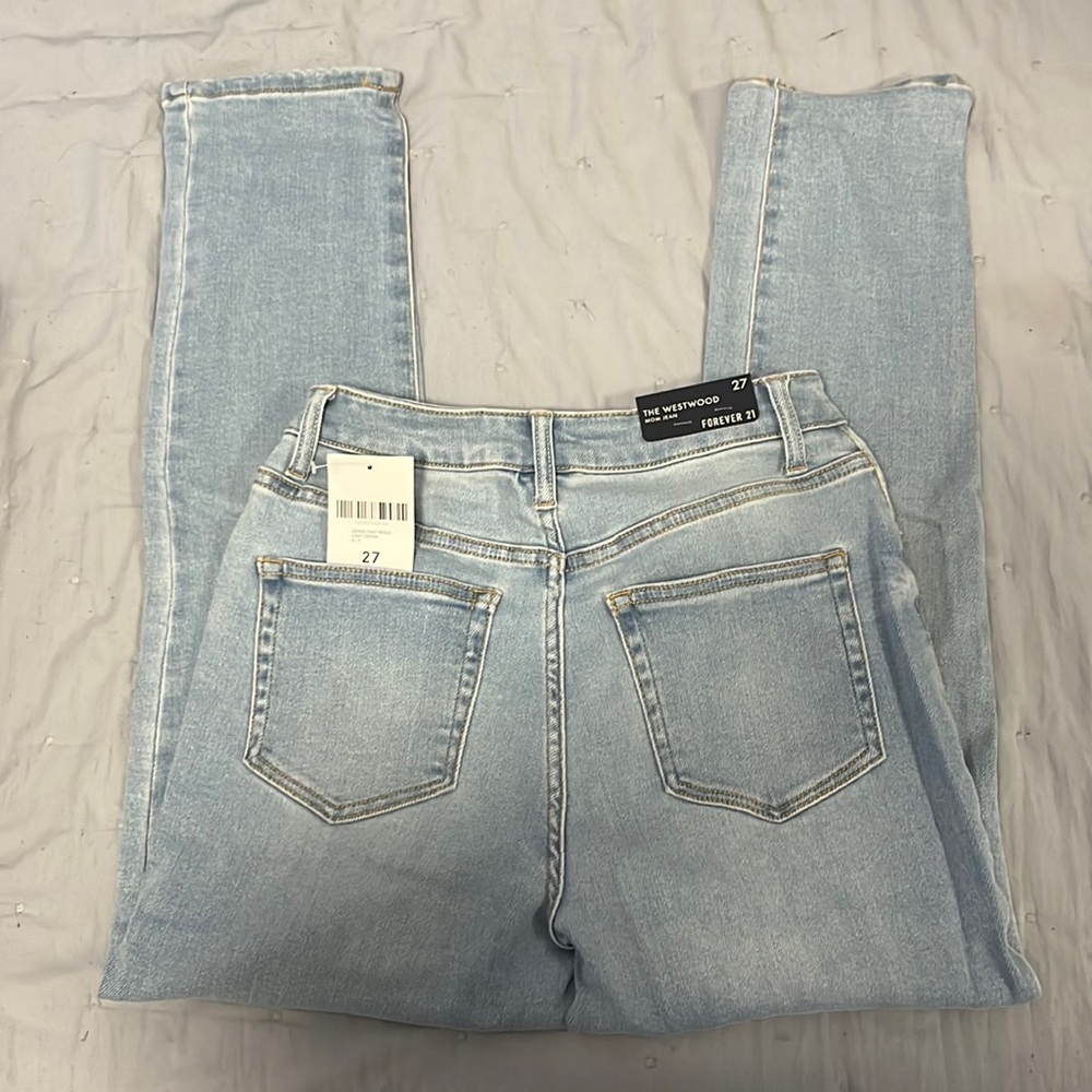 Forever 21 The Westwood Mom Jean